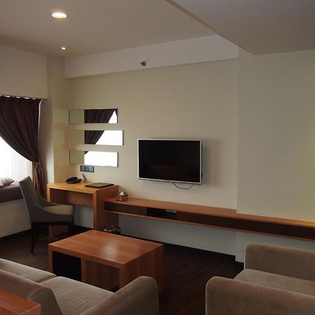 C'Haya Hotel Кота-Кинабалу Номер фото