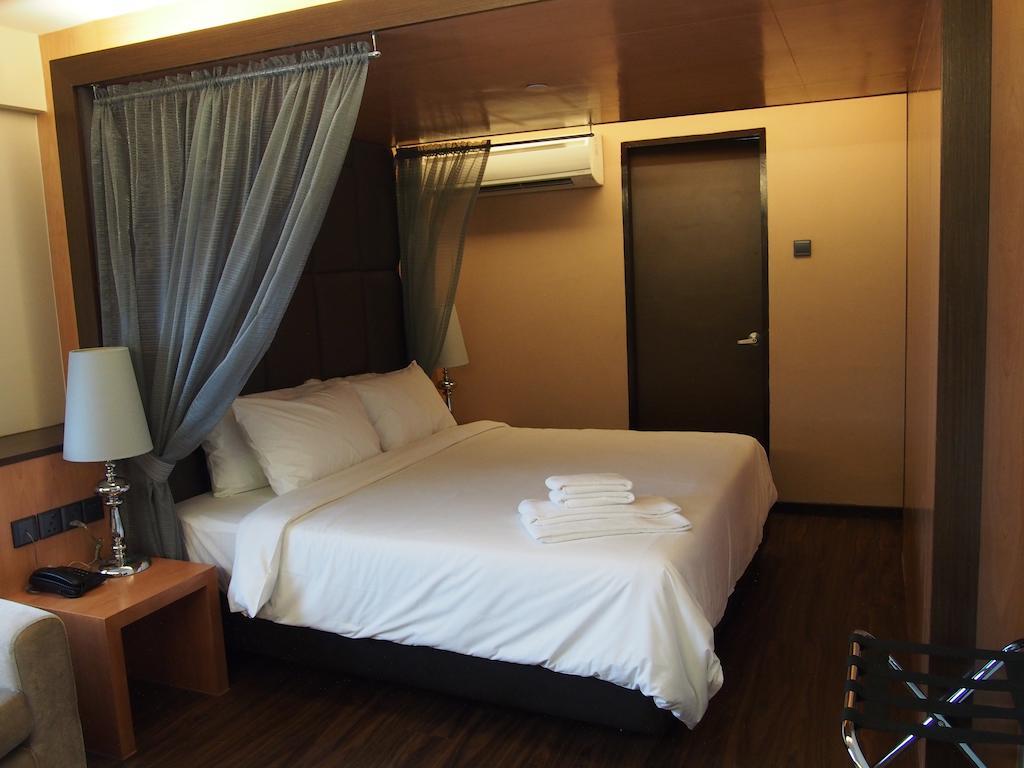 C'Haya Hotel Кота-Кинабалу Экстерьер фото