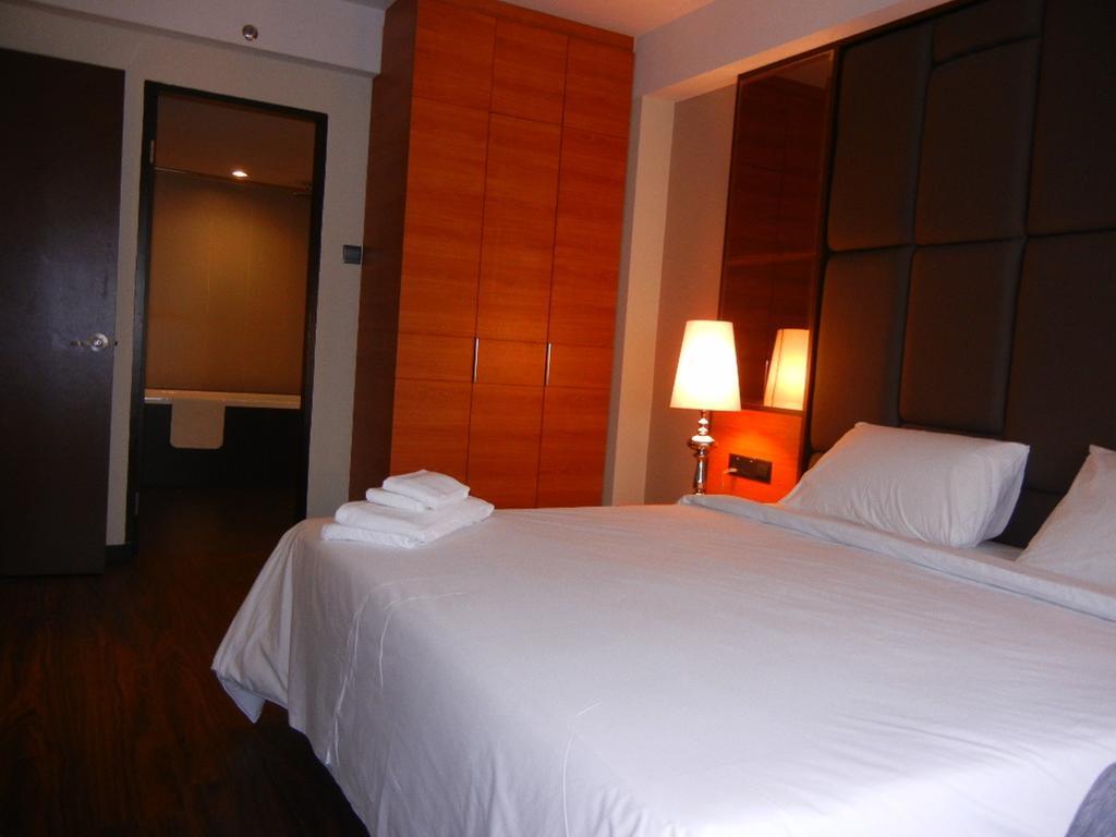 C'Haya Hotel Кота-Кинабалу Номер фото
