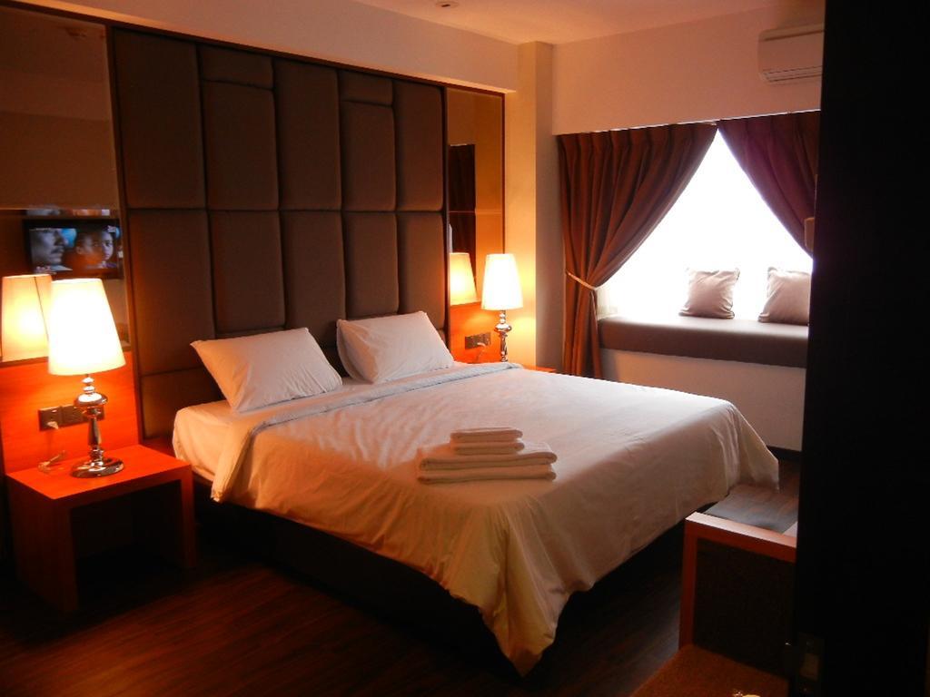C'Haya Hotel Кота-Кинабалу Экстерьер фото
