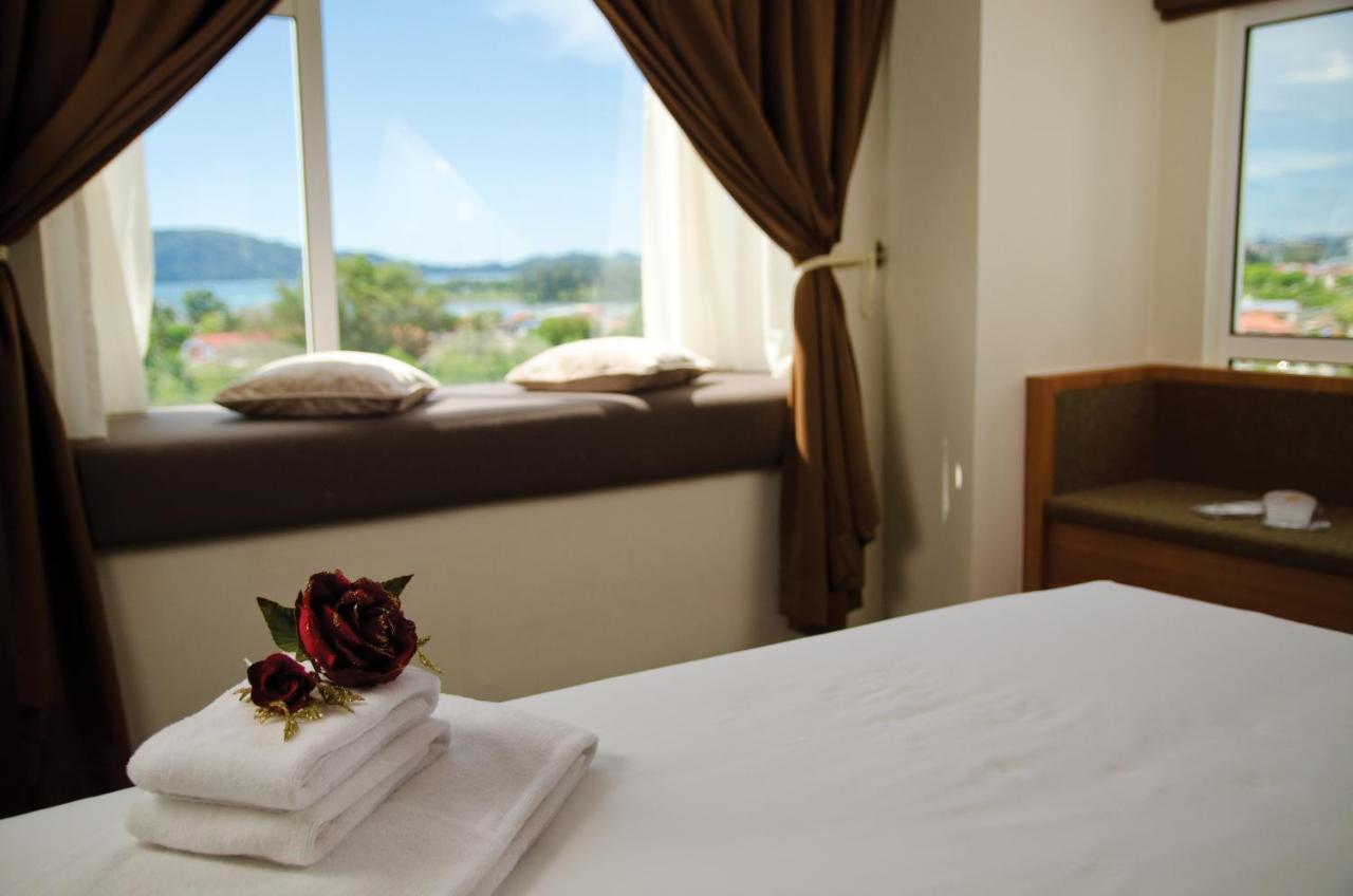 C'Haya Hotel Кота-Кинабалу Номер фото